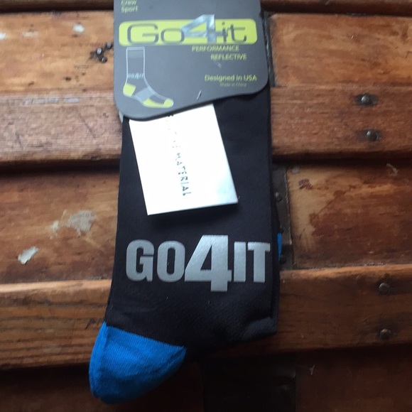 Reflective Crew performance Sport Socks.  1daysale - Picture 2 of 2